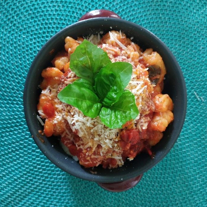 Gnocchi alla sorrentina with tomato, mozzarella and basil